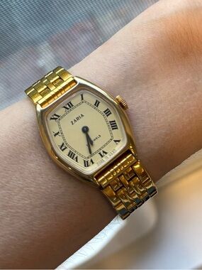 Zaria mechanical watch